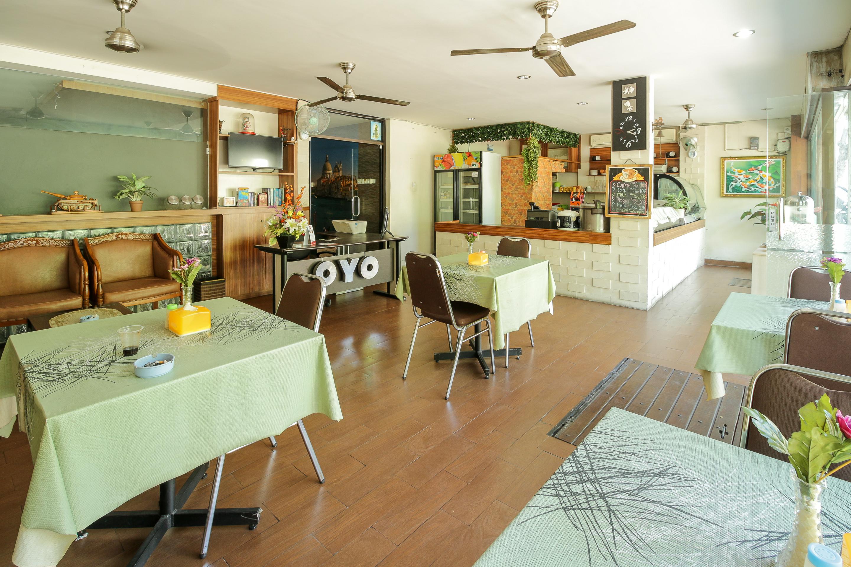 Oyo 734 Tuban Torres Accomodation Kuta  Ngoại thất bức ảnh