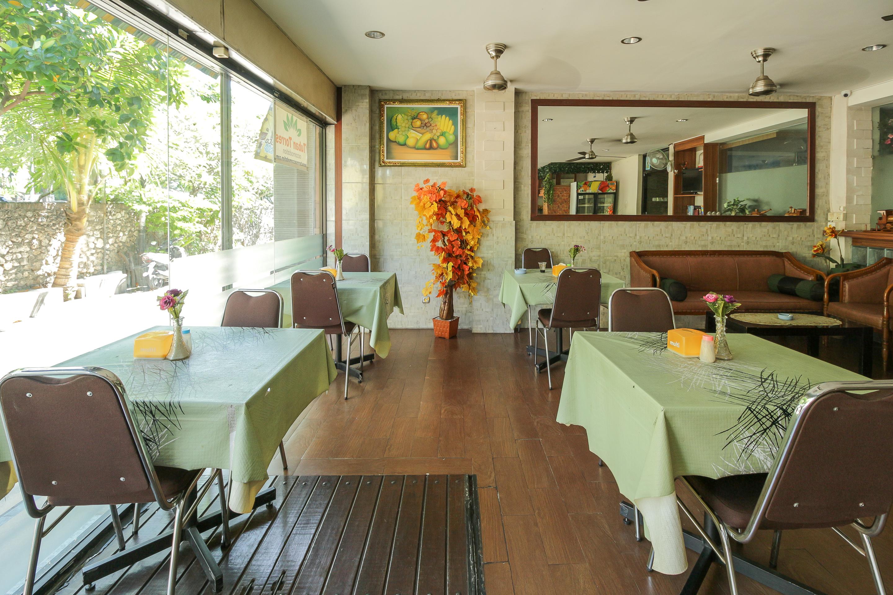 Oyo 734 Tuban Torres Accomodation Kuta  Ngoại thất bức ảnh