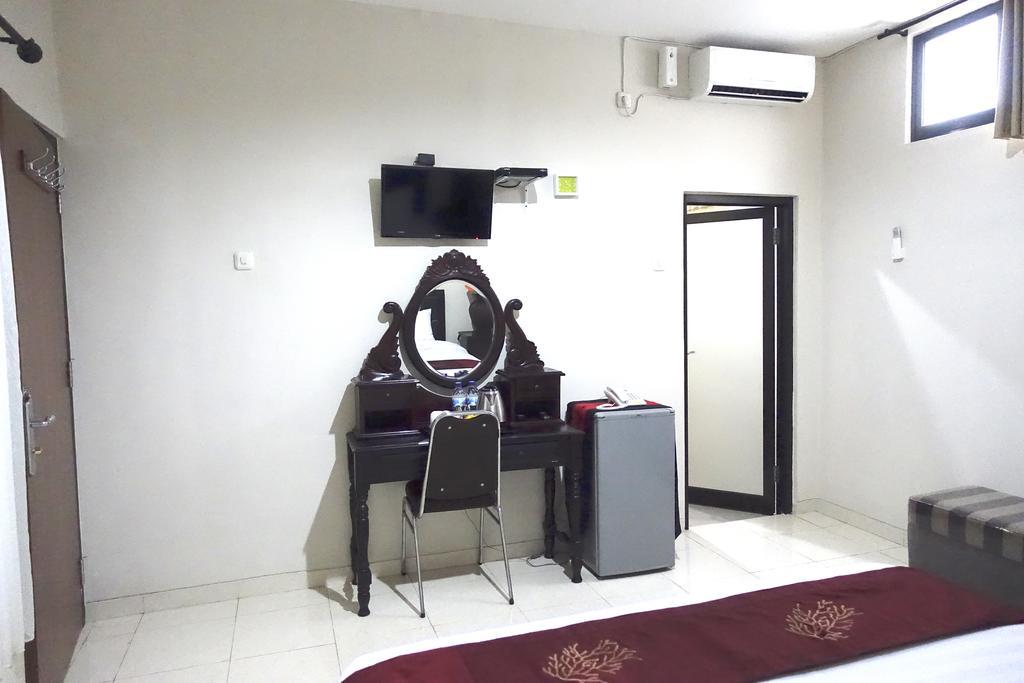Oyo 734 Tuban Torres Accomodation Kuta  Ngoại thất bức ảnh