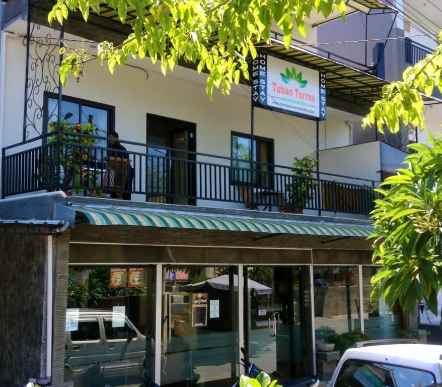 Oyo 734 Tuban Torres Accomodation Kuta  Ngoại thất bức ảnh